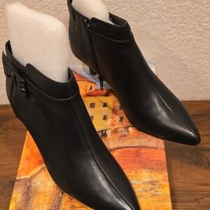 Bella Vita Sleek Black Ankle Booties